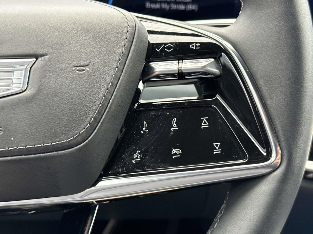 Used 2025 Cadillac Lyriq Luxury w/ Nappa Leather Package image 36