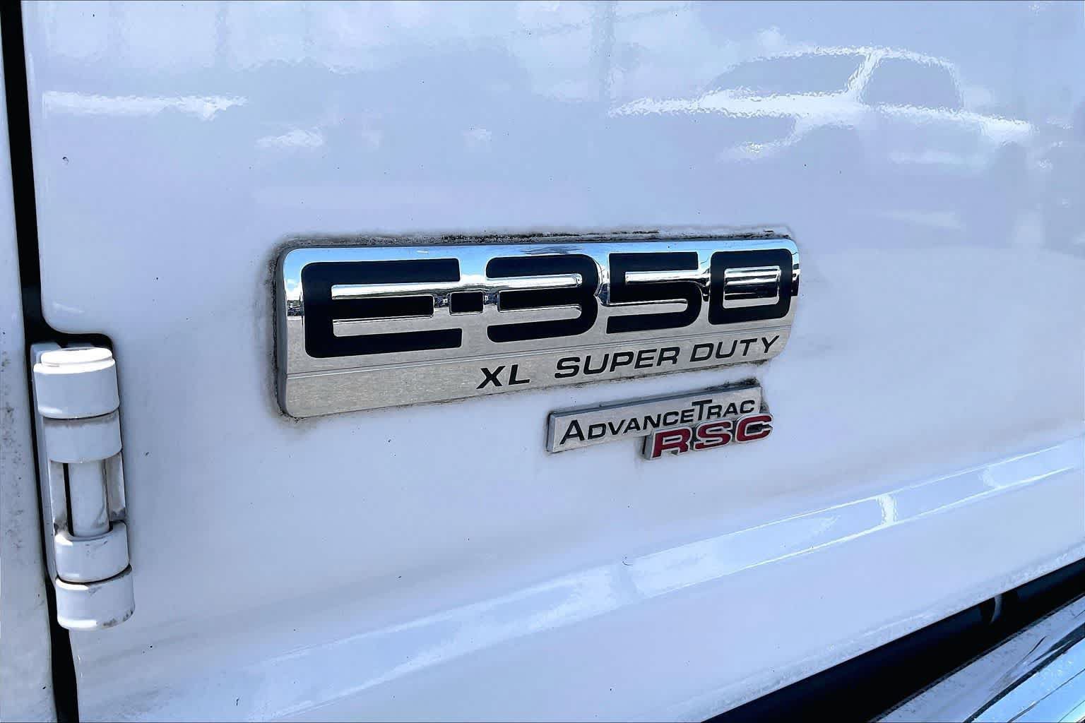Used 2014 Ford E-350 and Econoline 350 XL w/ Power Windows & Locks Group RWD image 7
