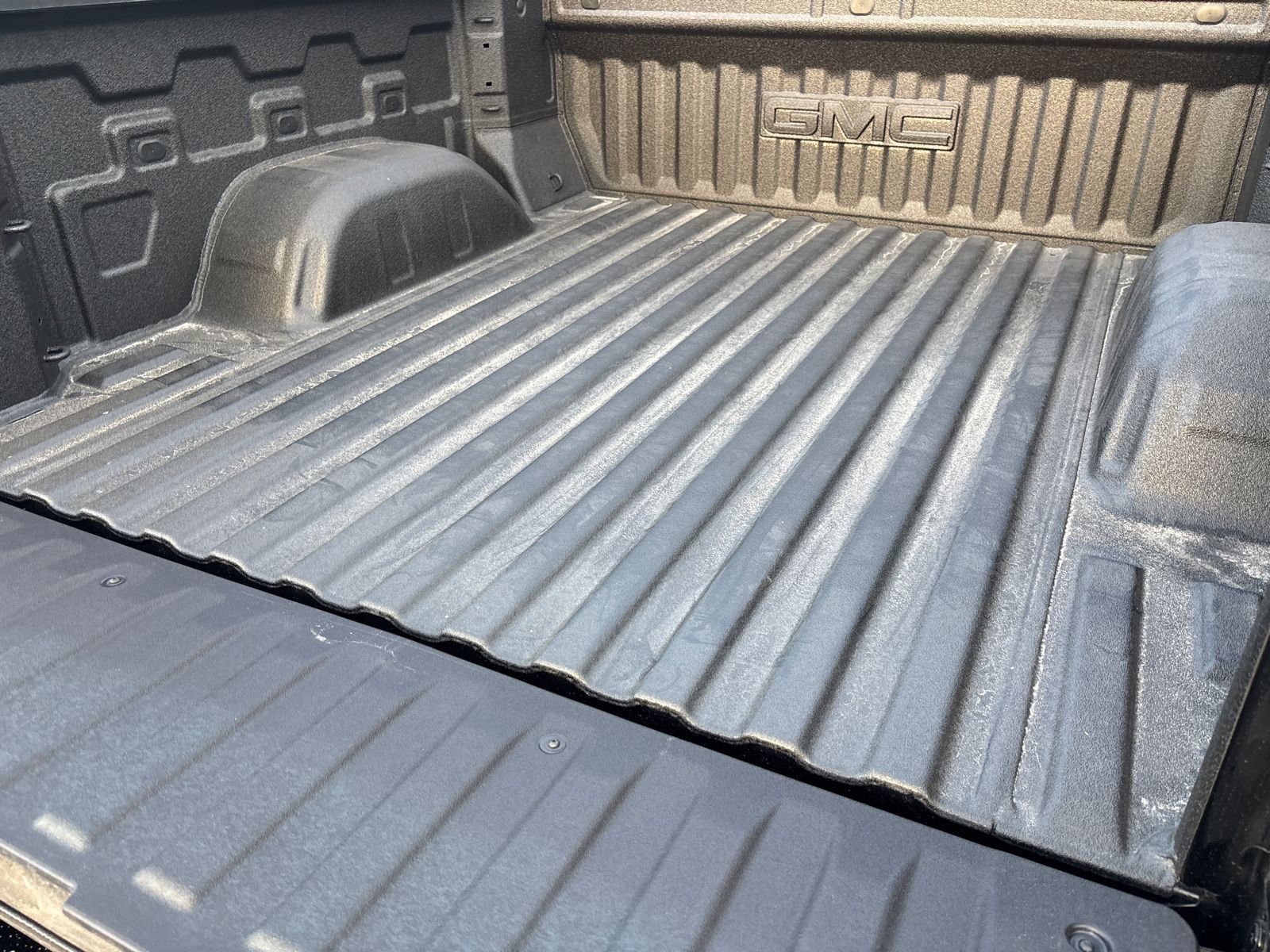 New 2026 GMC Sierra 1500 SLT w/ SLT Premium Plus Package image 39