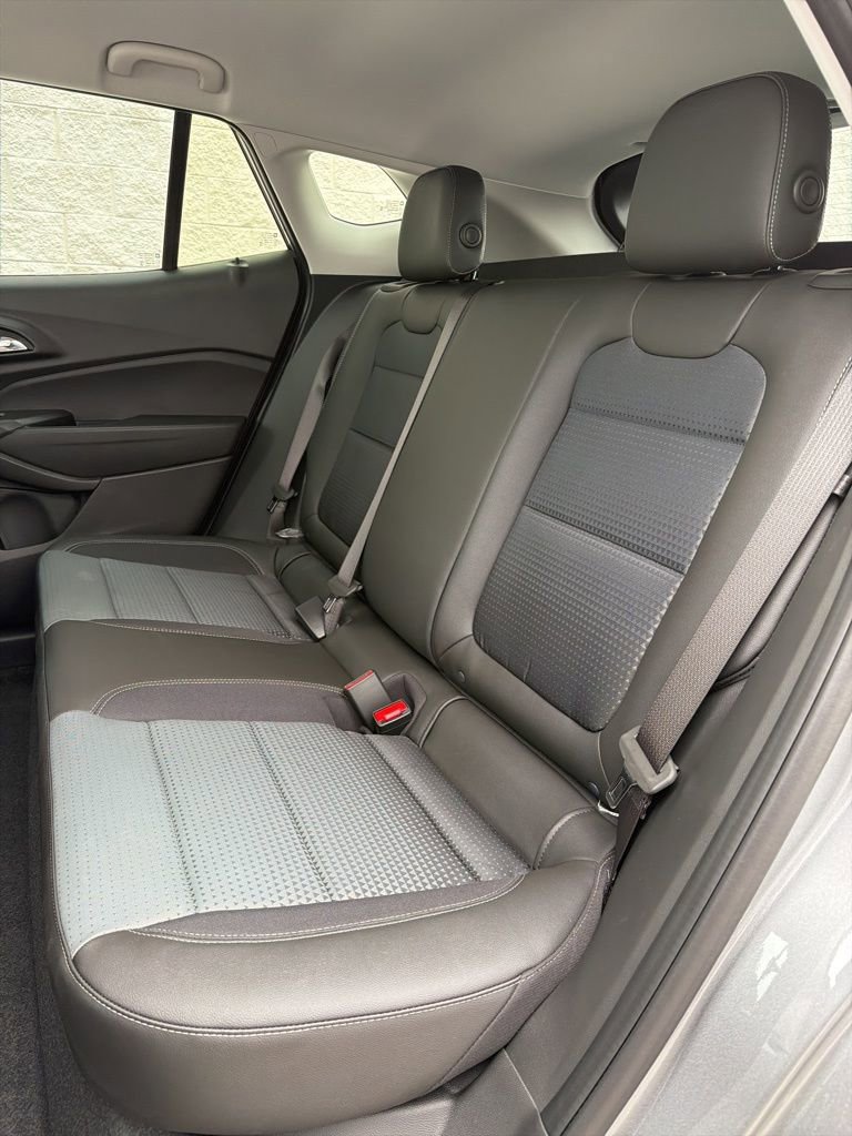 New 2026 Chevrolet Trax LT w/ Driver Confidence Package FWD image 22