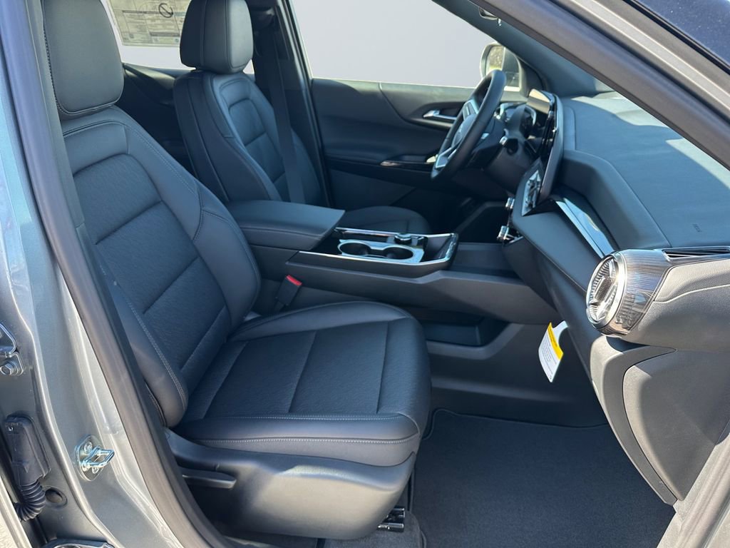 New 2026 Chevrolet Equinox LT w/ Convenience Package II AWD/4WD image 15