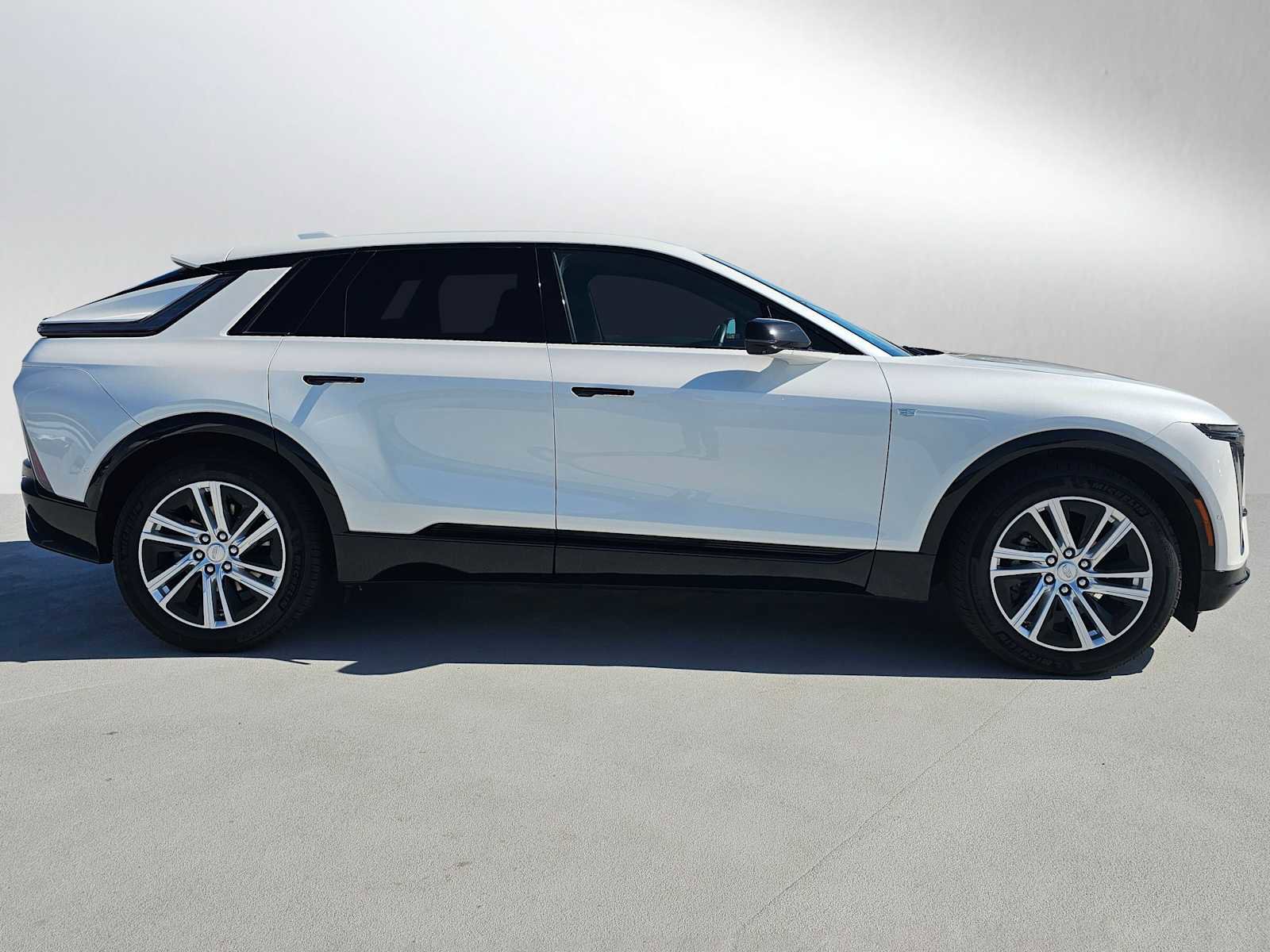 Used 2024 Cadillac Lyriq Tech w/ Driver Assist Package RWD image 2