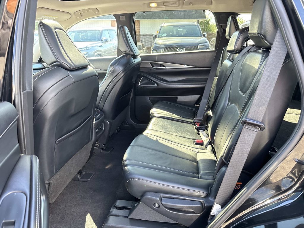 Certified 2023 INFINITI QX60 Luxe w/ Performance Audio Package AWD/4WD image 18