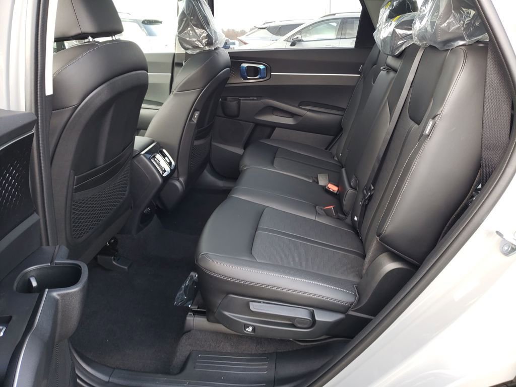 New 2026 Kia Sorento S AWD/4WD image 24