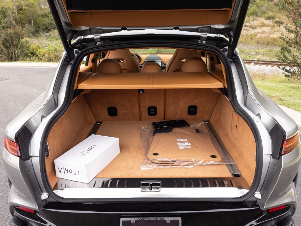 New 2026 Aston Martin DBX 707 image 36