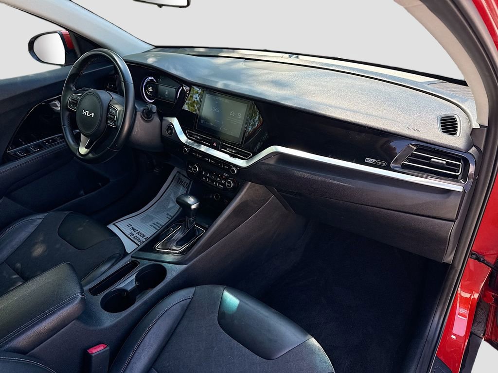 Used 2022 Kia Niro LXS image 28
