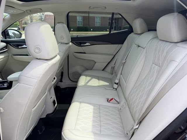 Used 2022 Buick Envision Avenir w/ Technology Package II image 31