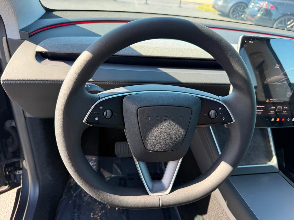 Used 2026 Tesla Model Y 2WD image 12