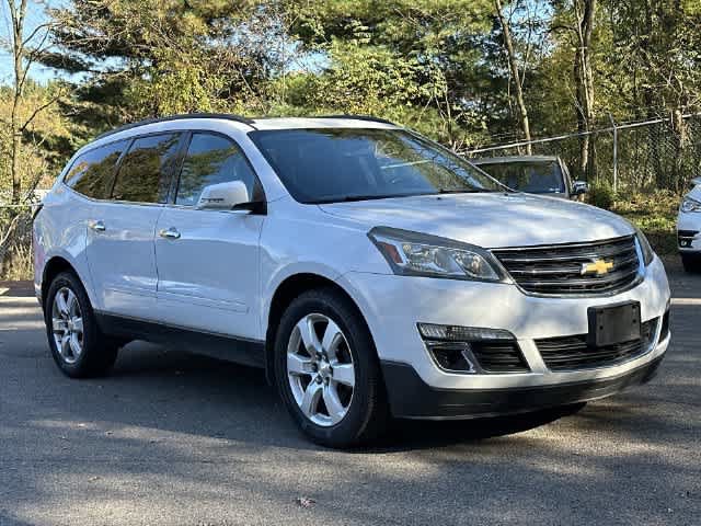 Used 2016 Chevrolet Traverse LT w/ Style and Technology Package AWD/4WD image 18