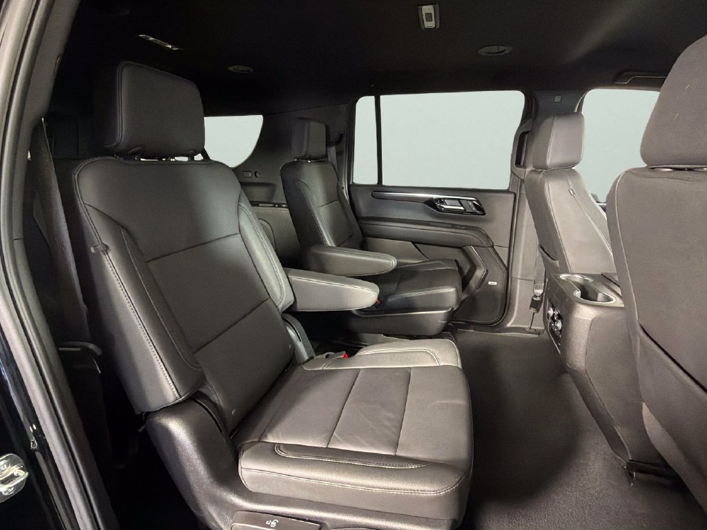 Used 2026 Chevrolet Suburban LT w/ Comfort Package AWD/4WD image 33
