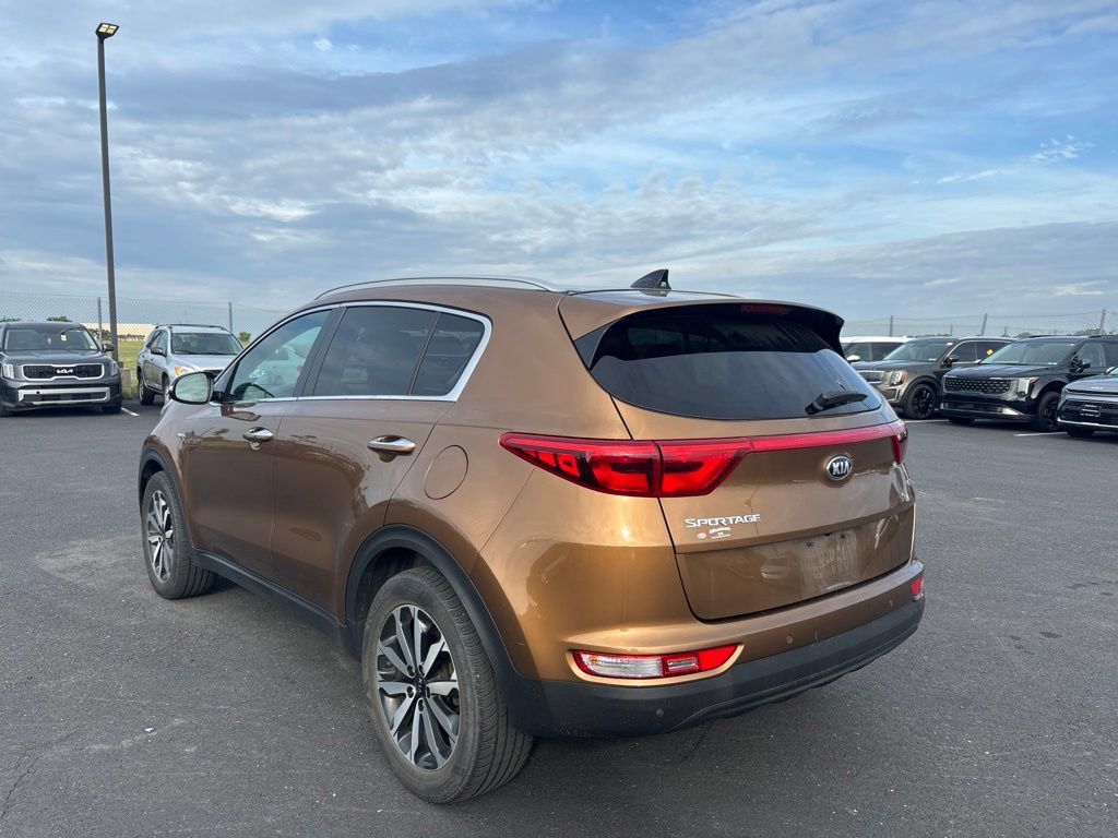 Used 2017 Kia Sportage EX w/ EX Technology Package AWD/4WD image 5