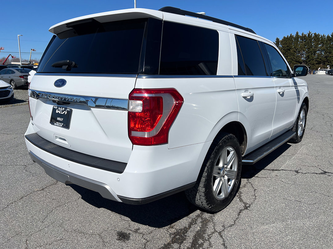 Used 2020 Ford Expedition XLT w/ Equipment Group 202A AWD/4WD image 11