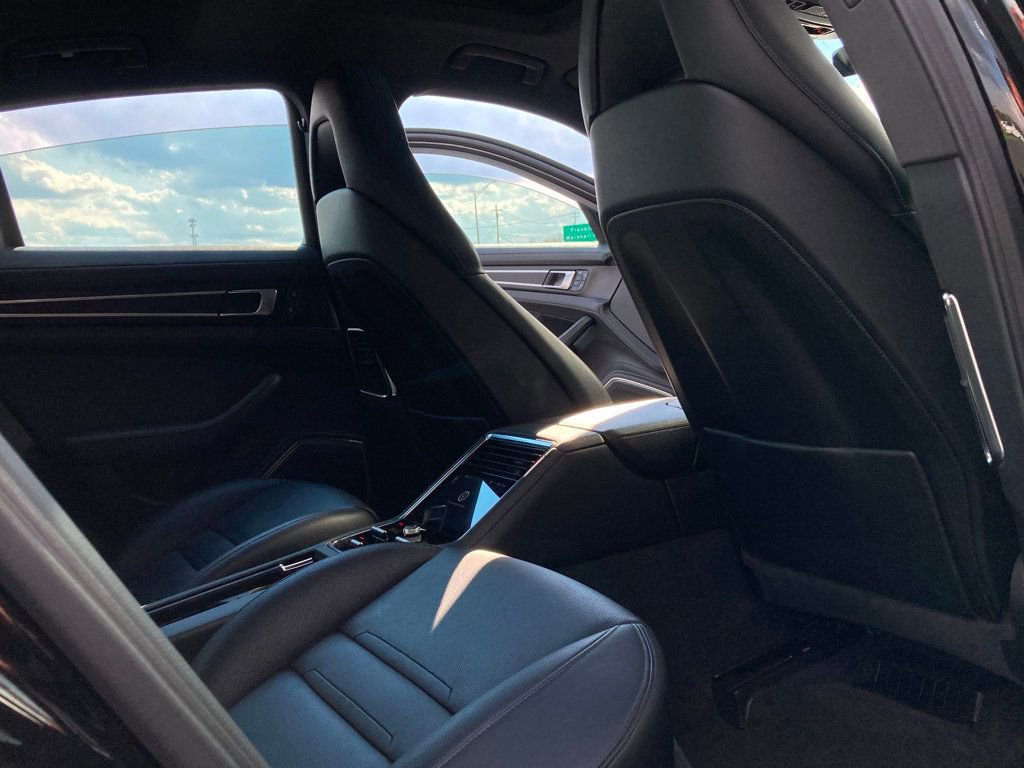 Certified 2023 Porsche Panamera 4 Platinum Edition image 26
