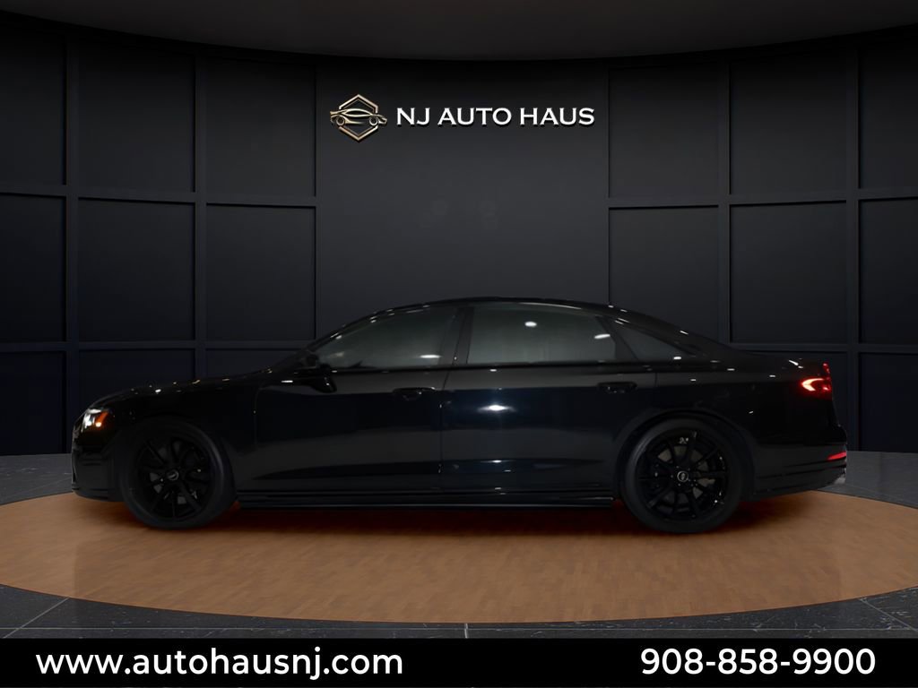 Used 2022 Audi S8 w/ S8 Executive Package AWD/4WD image 4