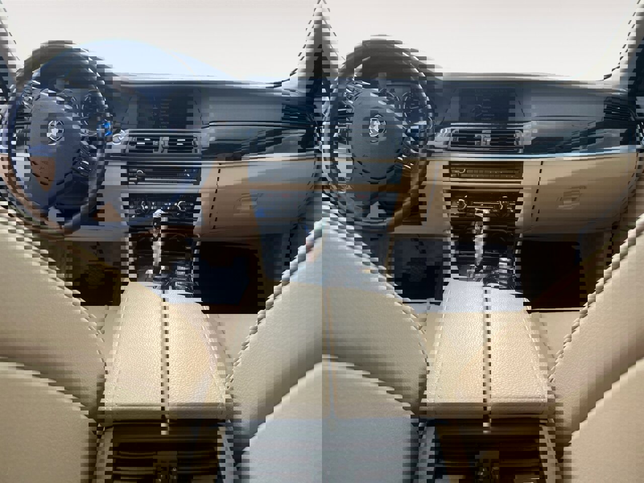 Used 2011 BMW 535i Sedan image 10