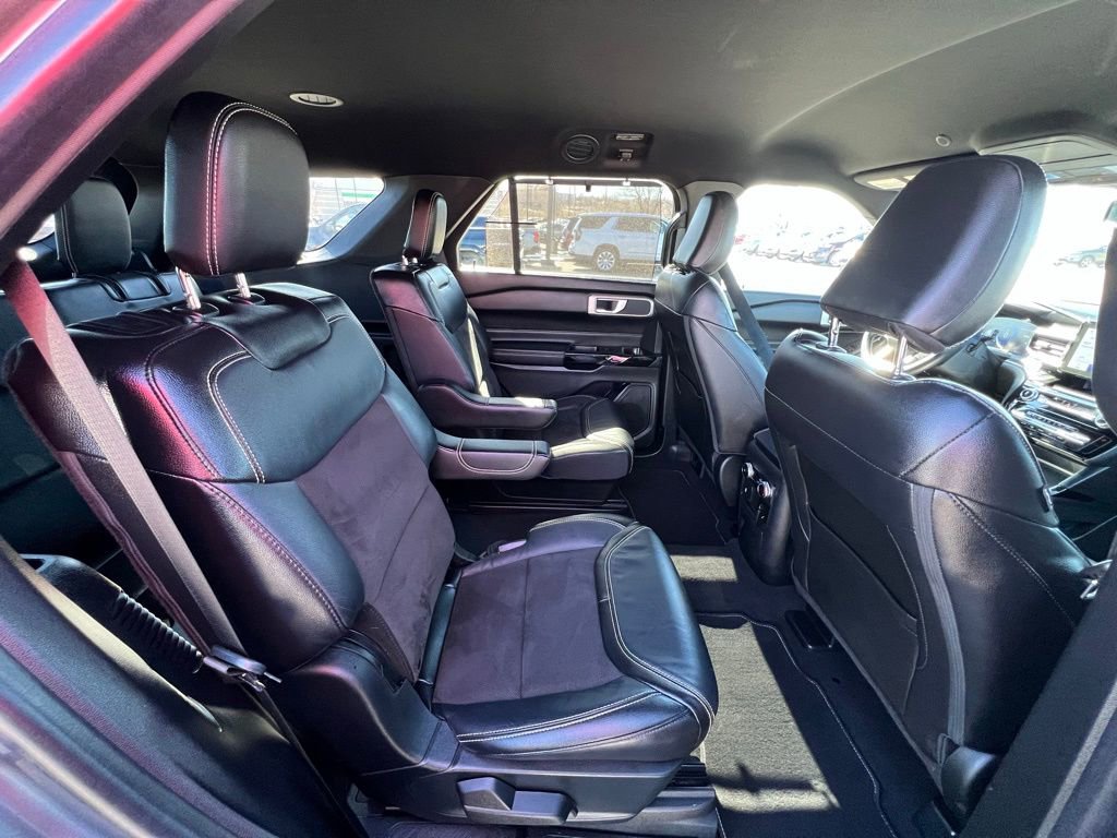 Used 2022 Ford Explorer ST w/ ST Street Pack image 29