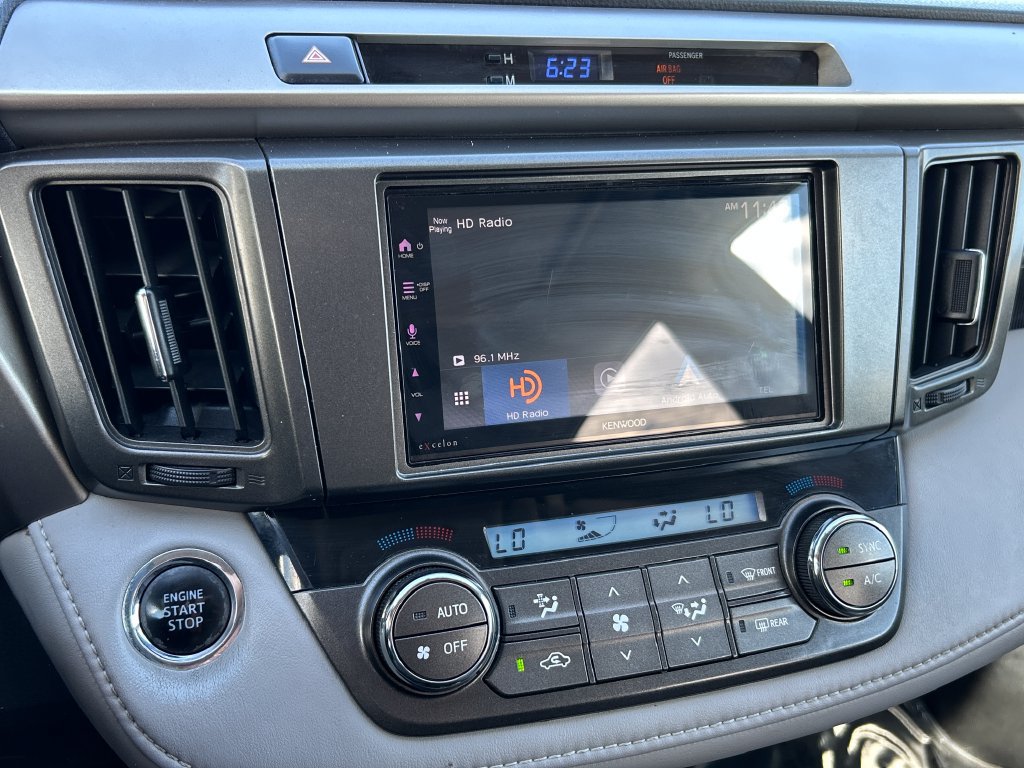 Used 2014 Toyota RAV4 Limited AWD/4WD image 11