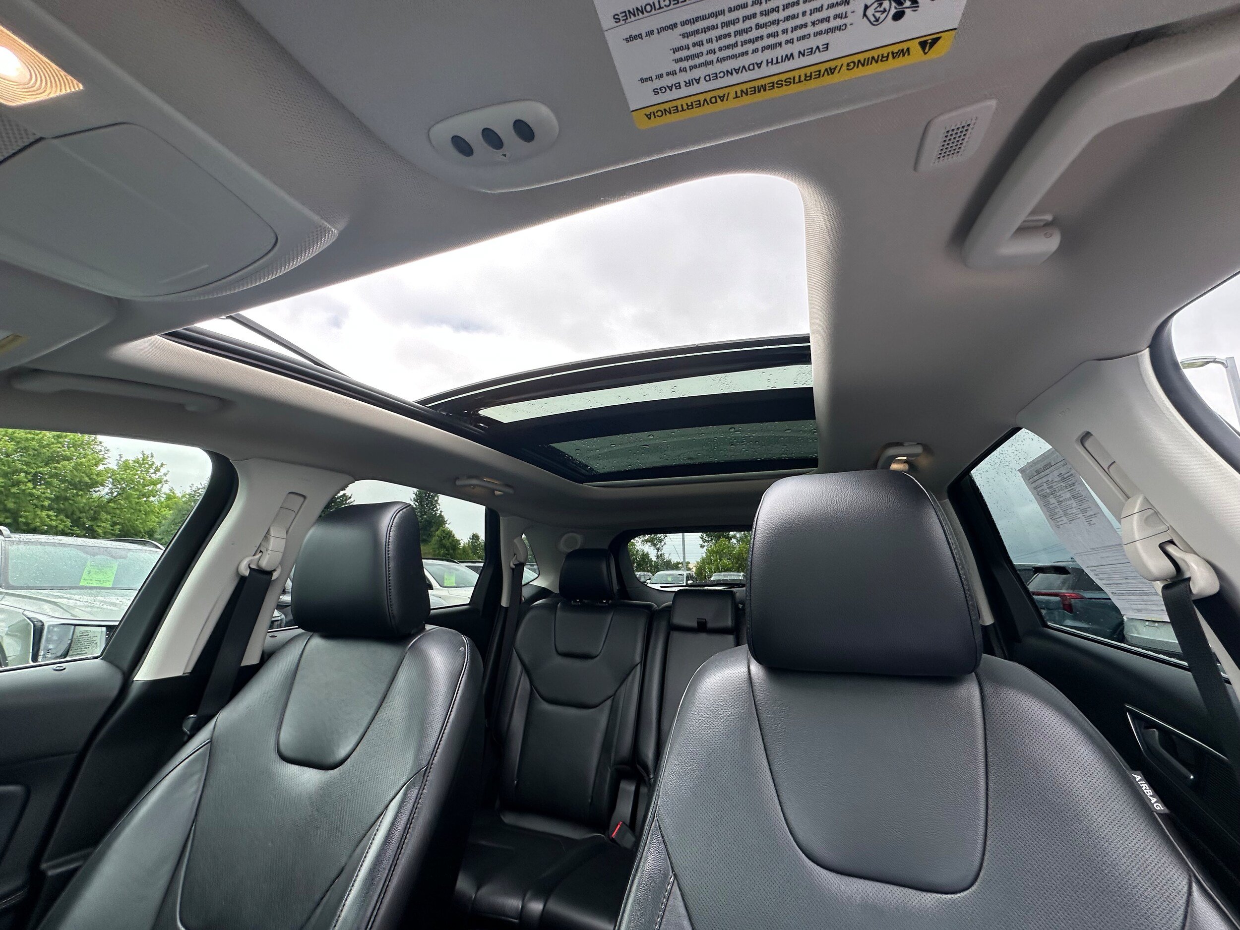 Used 2020 Ford Edge Titanium w/ Equipment Group 301A AWD/4WD image 36