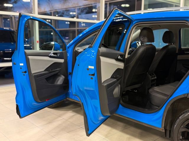 Used 2022 Volkswagen Taos SE image 16