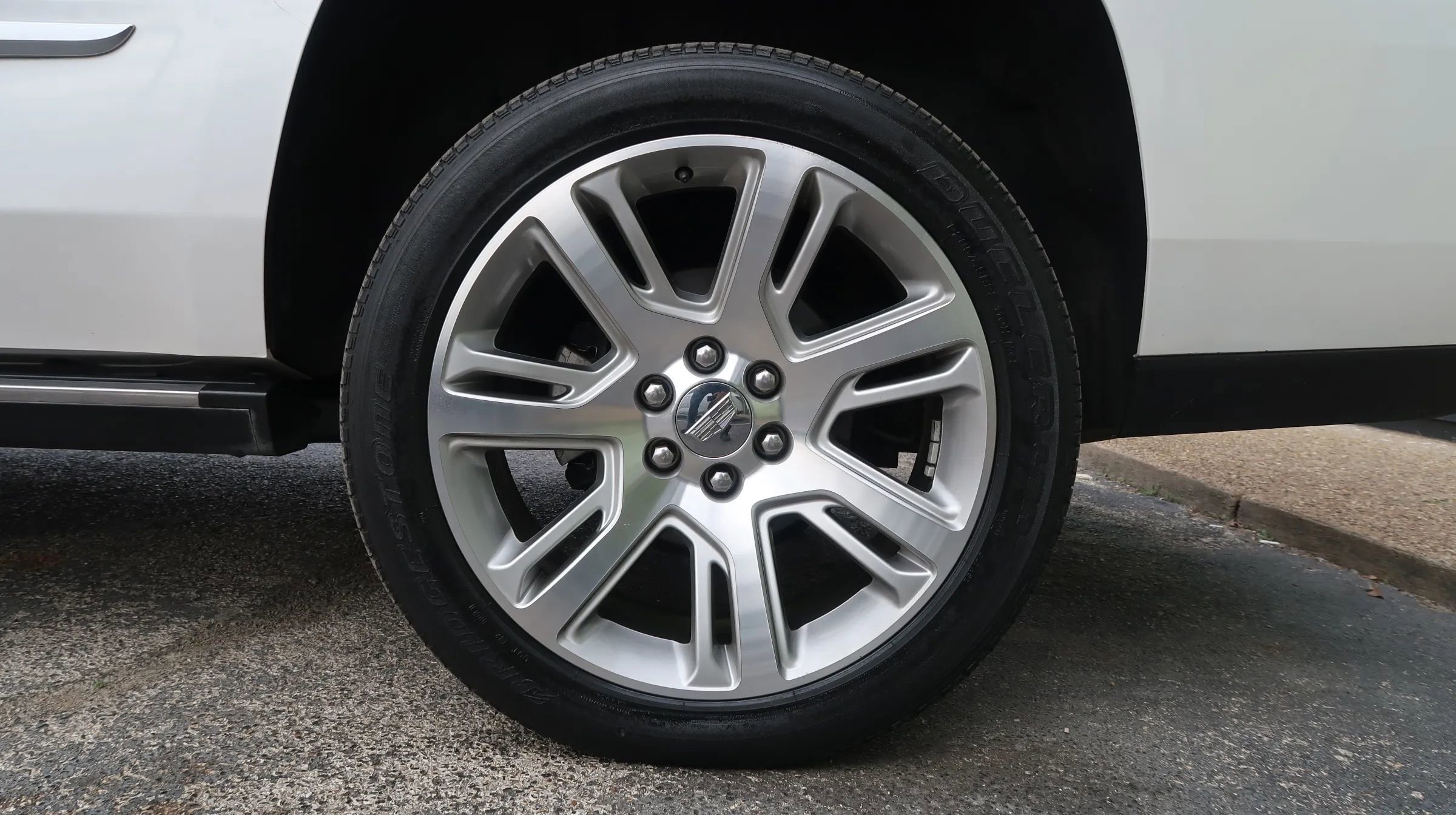 Used 2018 Cadillac Escalade Premium Luxury AWD/4WD image 59