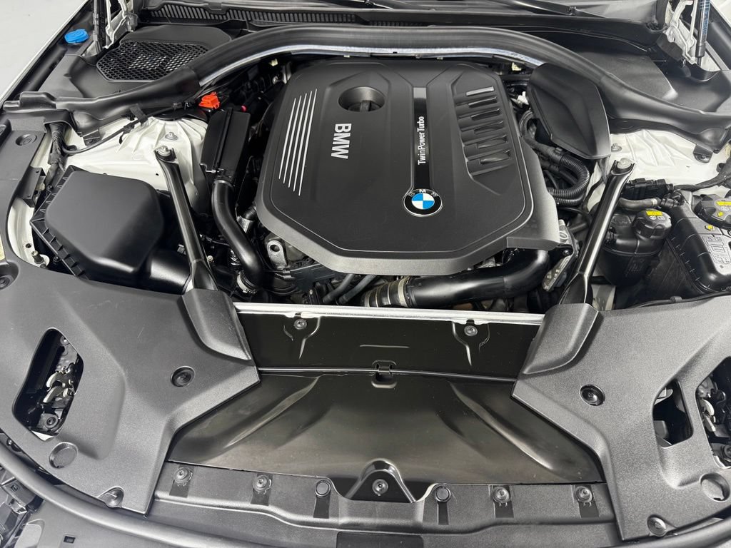 Used 2017 BMW 540i xDrive AWD/4WD image 9