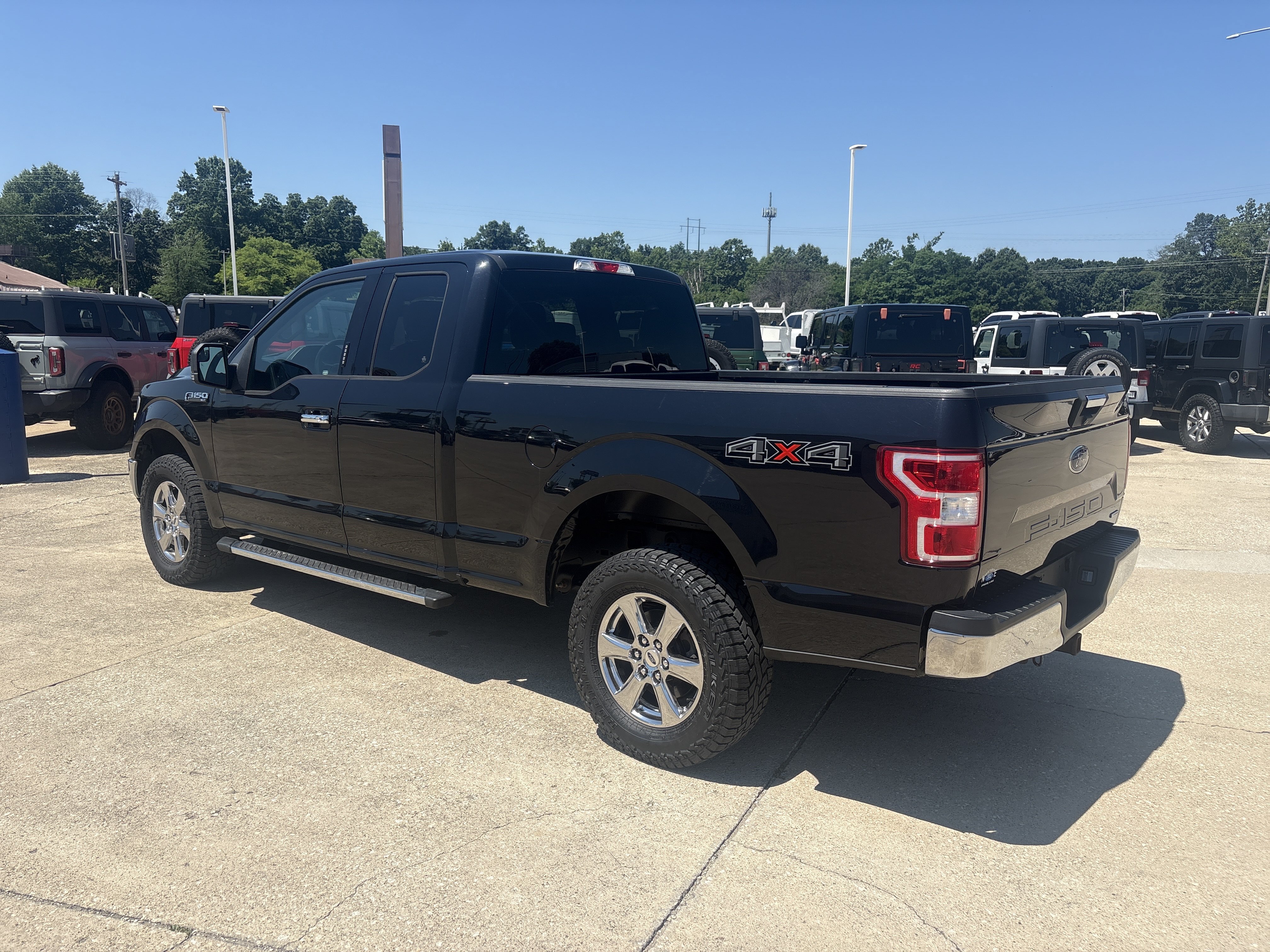 Used 2020 Ford F150 XLT w/ Equipment Group 302A Luxury AWD/4WD image 5