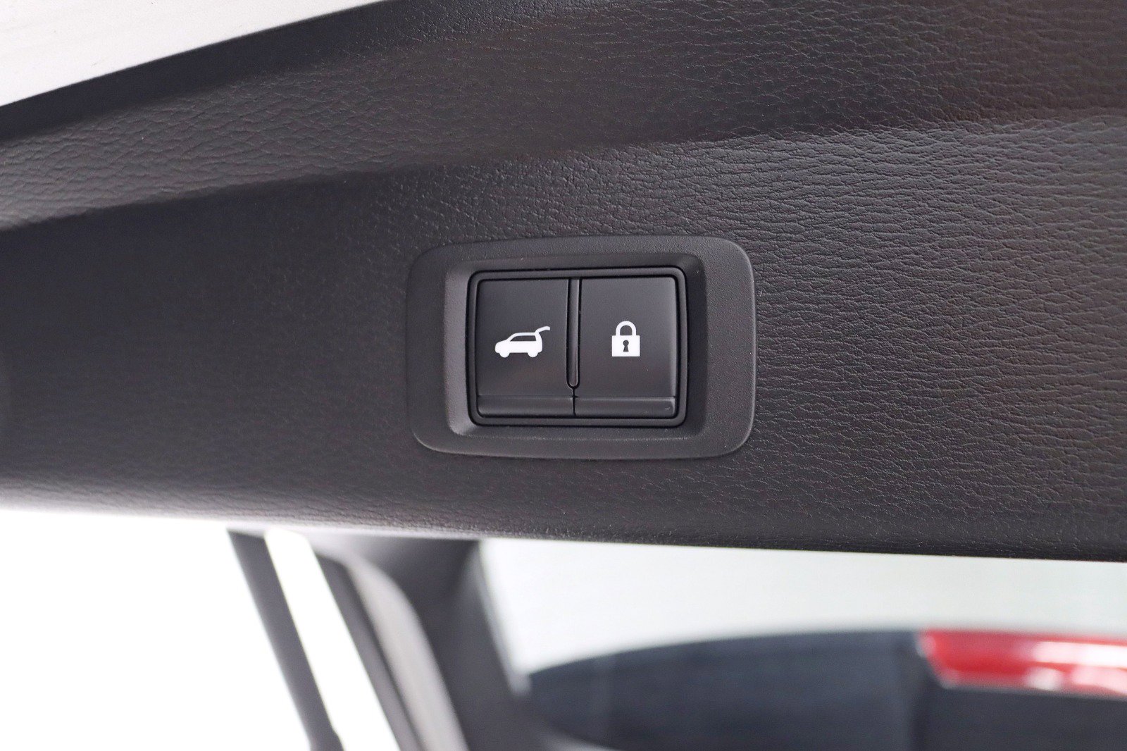 Used 2022 Mitsubishi Outlander SE image 34