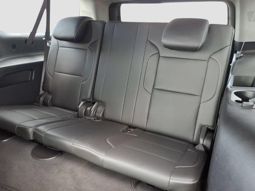Used 2020 Chevrolet Suburban Premier AWD/4WD image 11