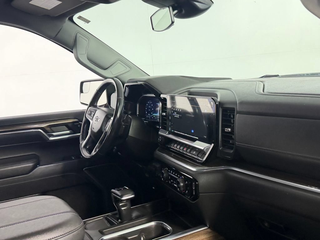 Used 2023 Chevrolet Silverado 1500 RST w/ Rally Edition AWD/4WD image 34