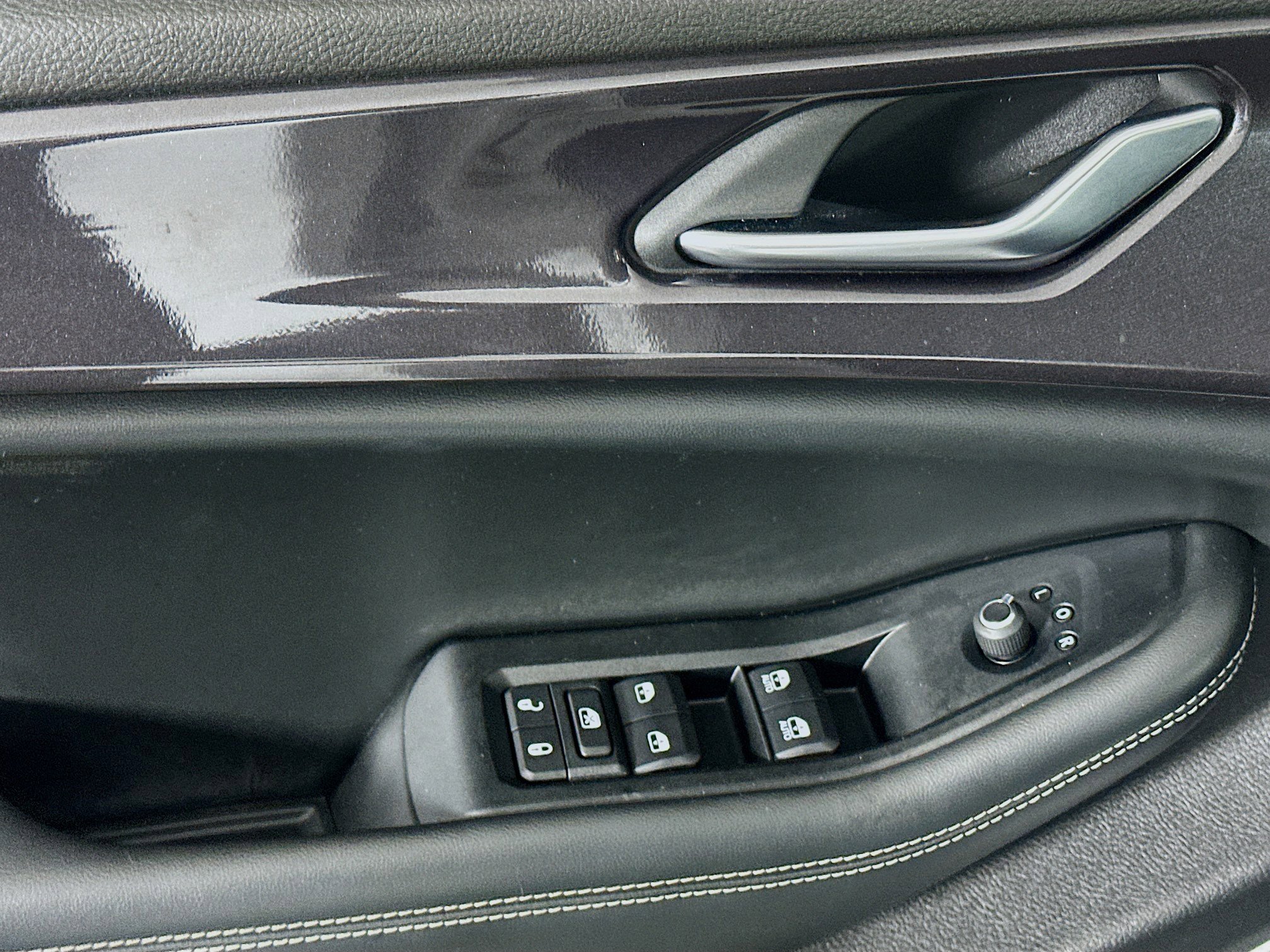 Used 2021 Jeep Grand Cherokee L Altitude image 15