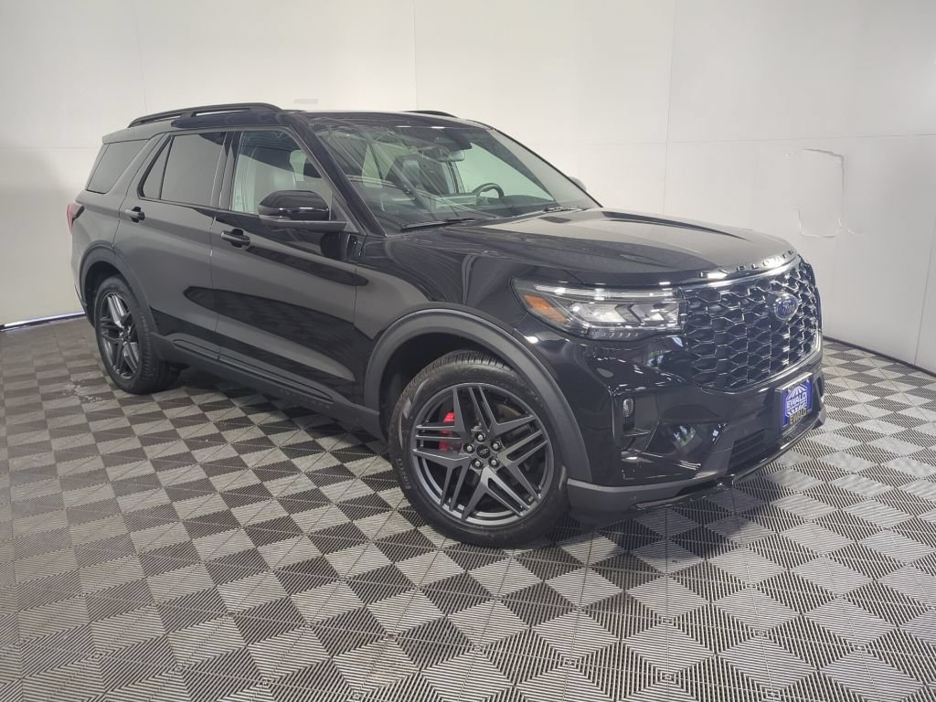 Certified 2025 Ford Explorer ST AWD/4WD image 2