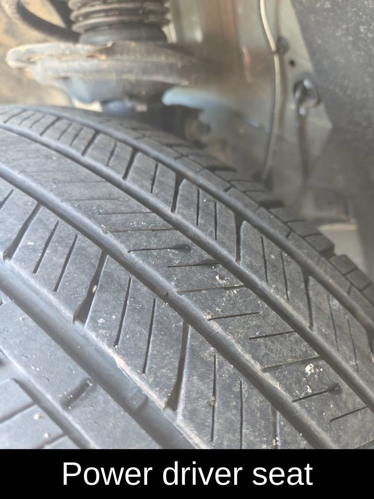 Used 2024 Volkswagen Taos SE AWD/4WD image 11