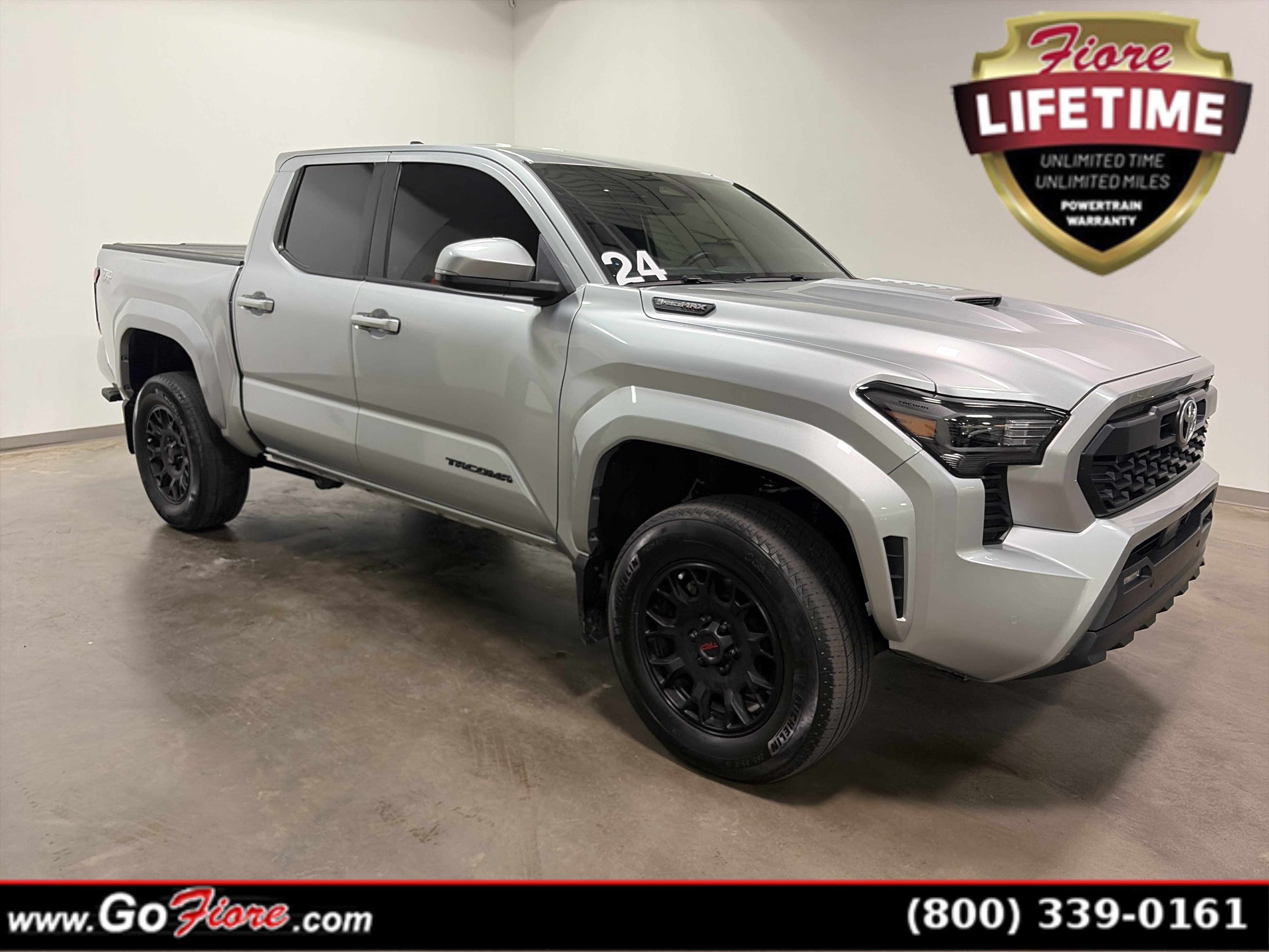 Used 2024 Toyota Tacoma TRD Sport w/ TRD Sport Upgrade Package AWD/4WD image 1