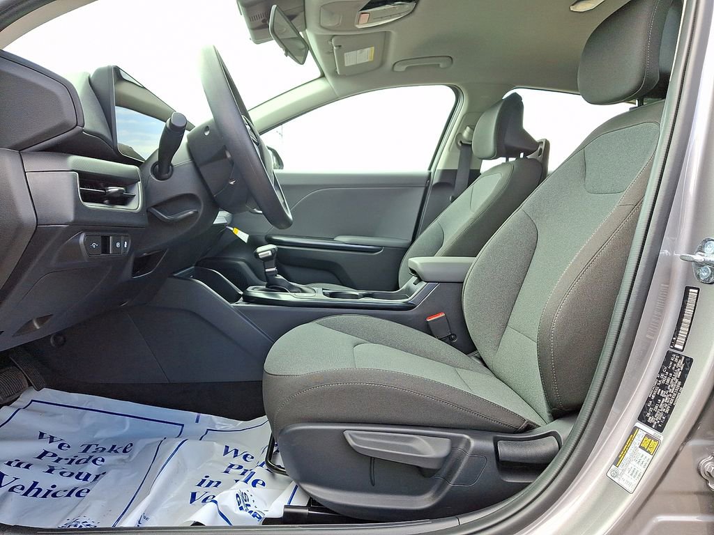 Certified 2025 Kia K4 FWD image 13