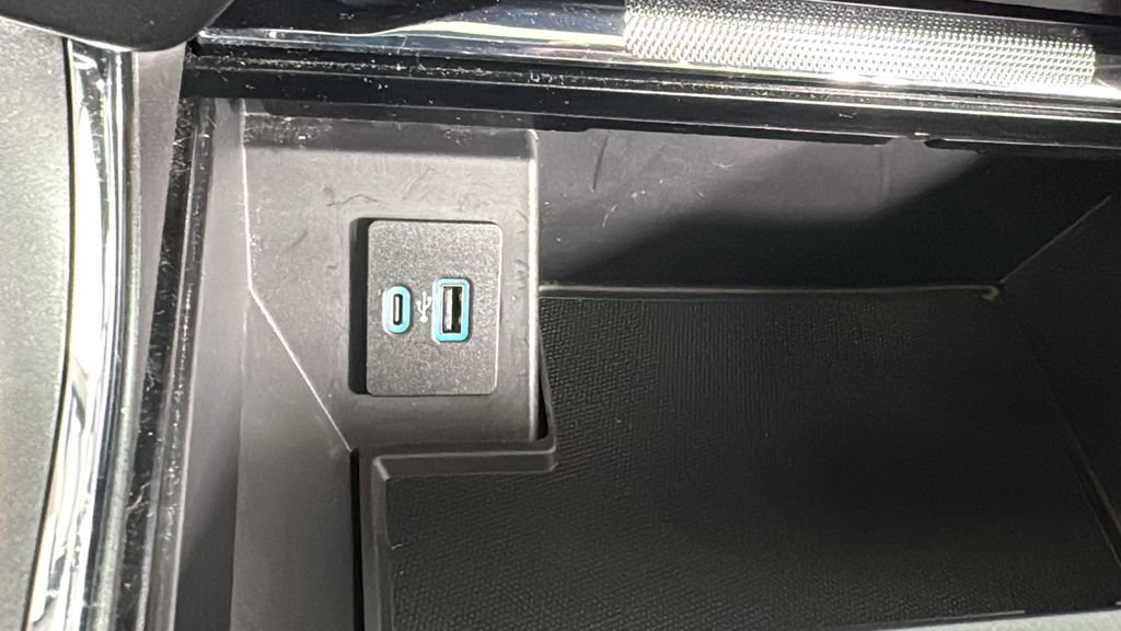 Used 2022 Ford F150 Lariat image 27