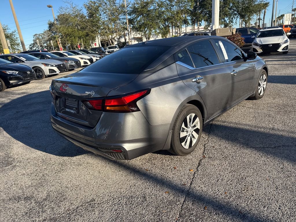 Used 2025 Nissan Altima 2.5 S image 5