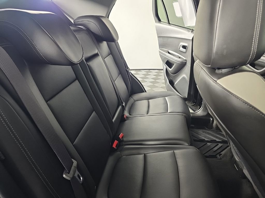 Used 2018 Chevrolet Trax Premier image 33