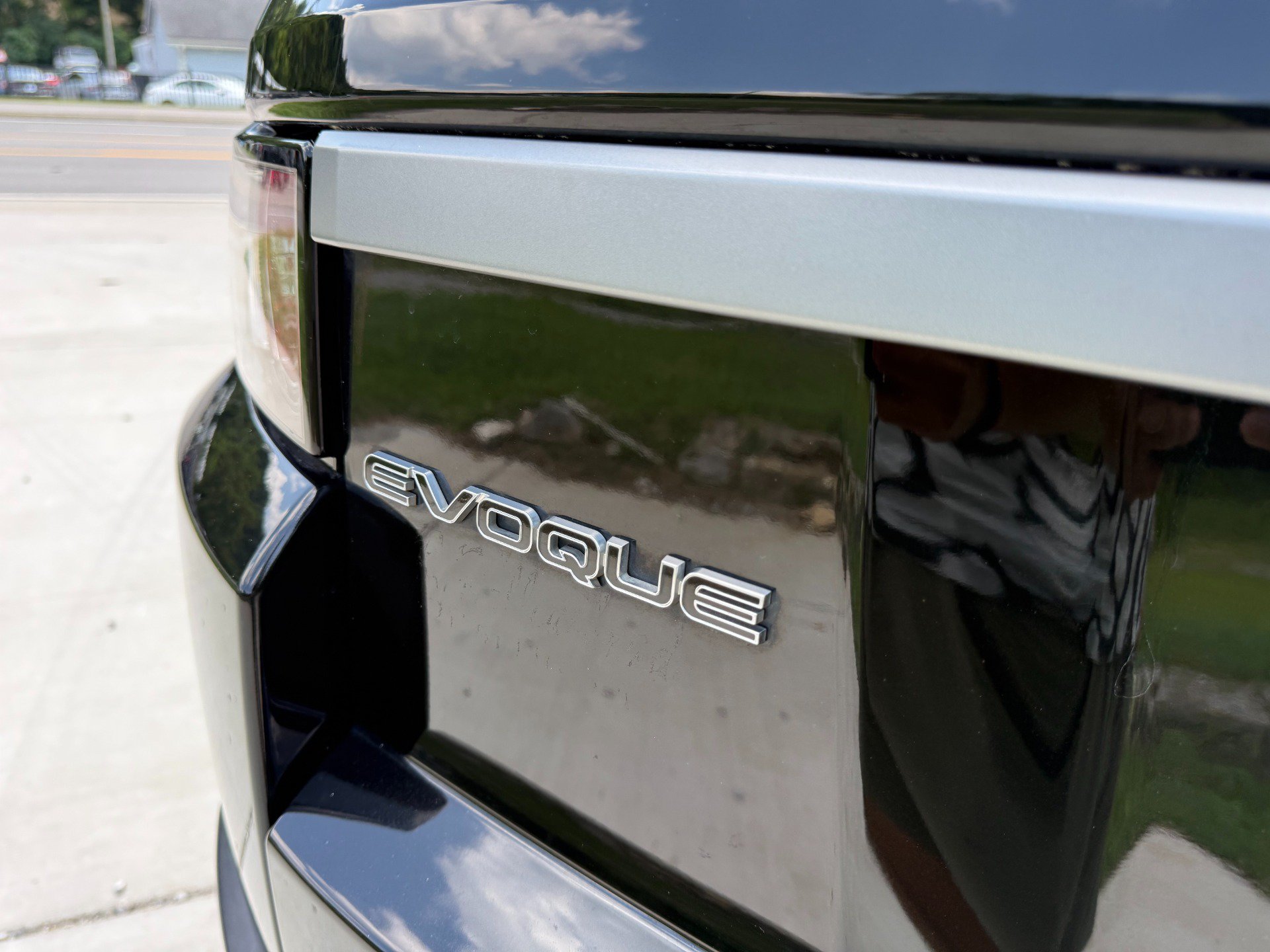 Used 2014 Land Rover Range Rover Evoque Pure AWD/4WD image 38