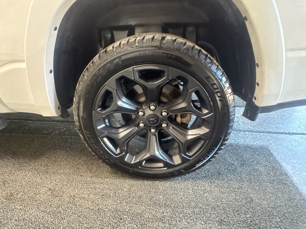 Used 2024 RAM 1500 Limited w/ Night Edition AWD/4WD image 8