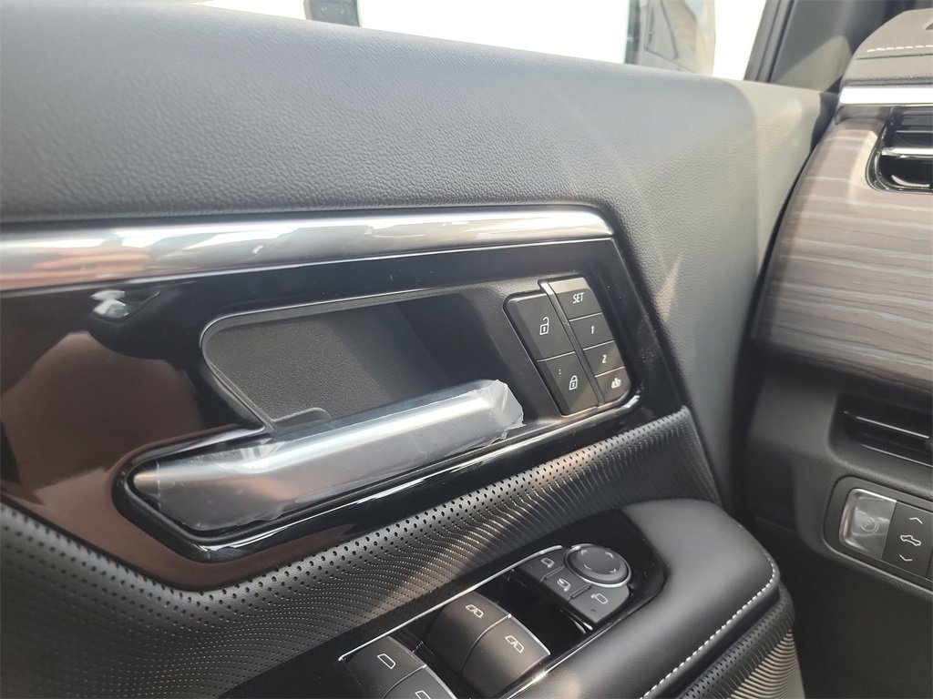 New 2025 GMC Sierra EV Denali image 8