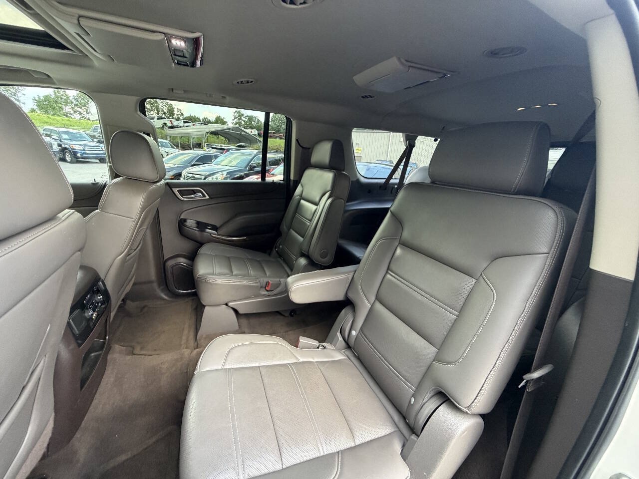 Used 2015 GMC Yukon XL Denali w/ Open Road Package AWD/4WD image 21