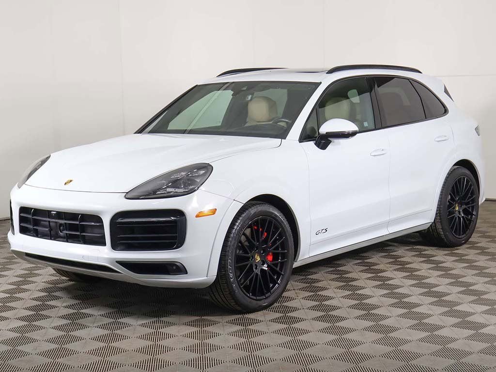 Used 2022 Porsche Cayenne GTS image 10