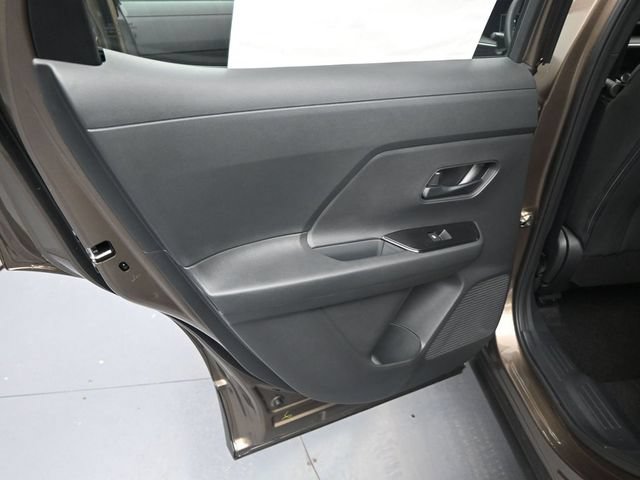 Certified 2025 Nissan Kicks S AWD/4WD image 27