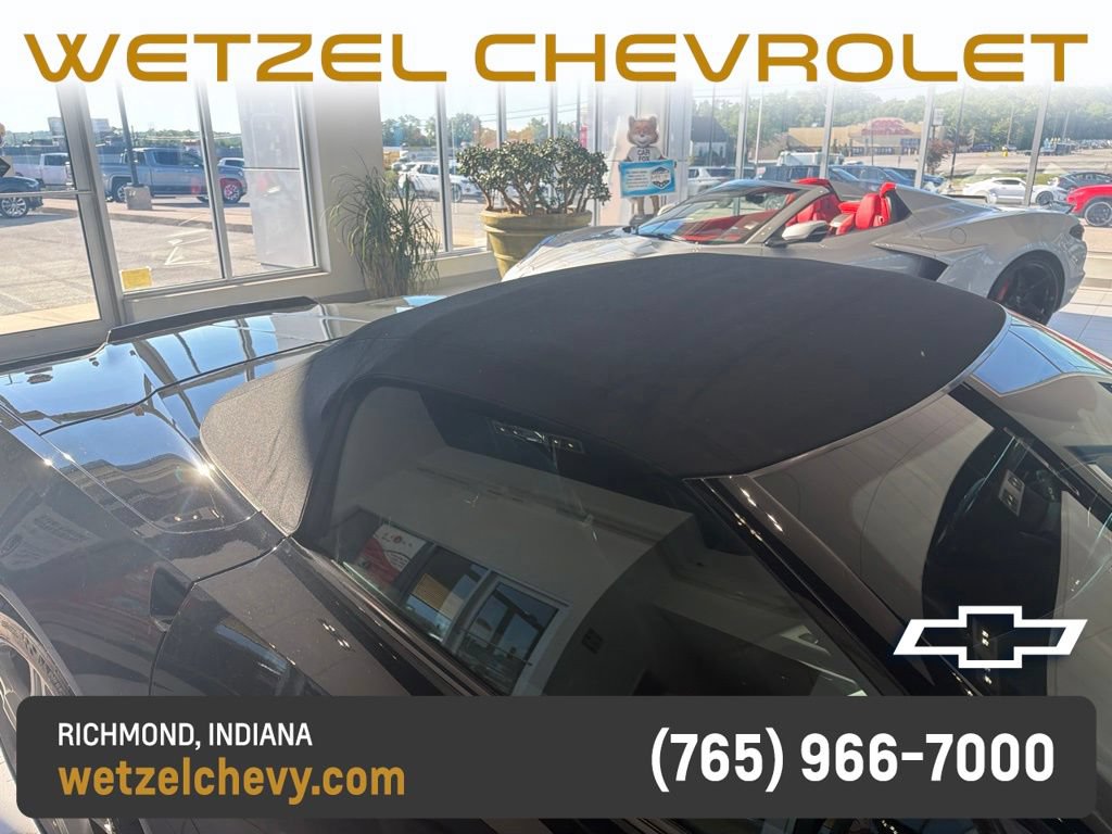 Used 2016 Chevrolet Corvette Stingray Convertible w/ 2LT Preferred Equipment Group RWD image 11