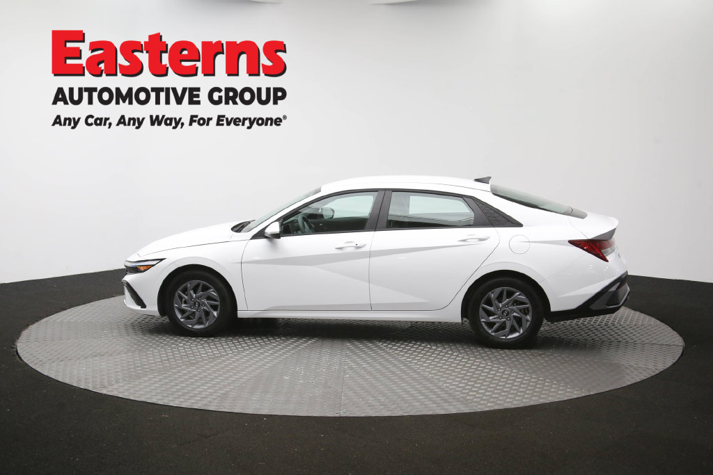 Used 2026 Hyundai Elantra Hybrid FWD image 62