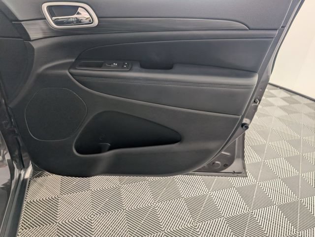 Certified 2021 Jeep Grand Cherokee Laredo X RWD image 35