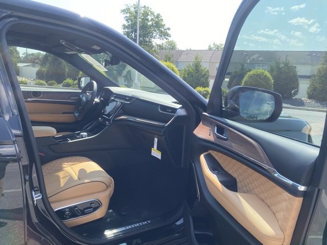 New 2025 Jeep Grand Cherokee Summit image 29