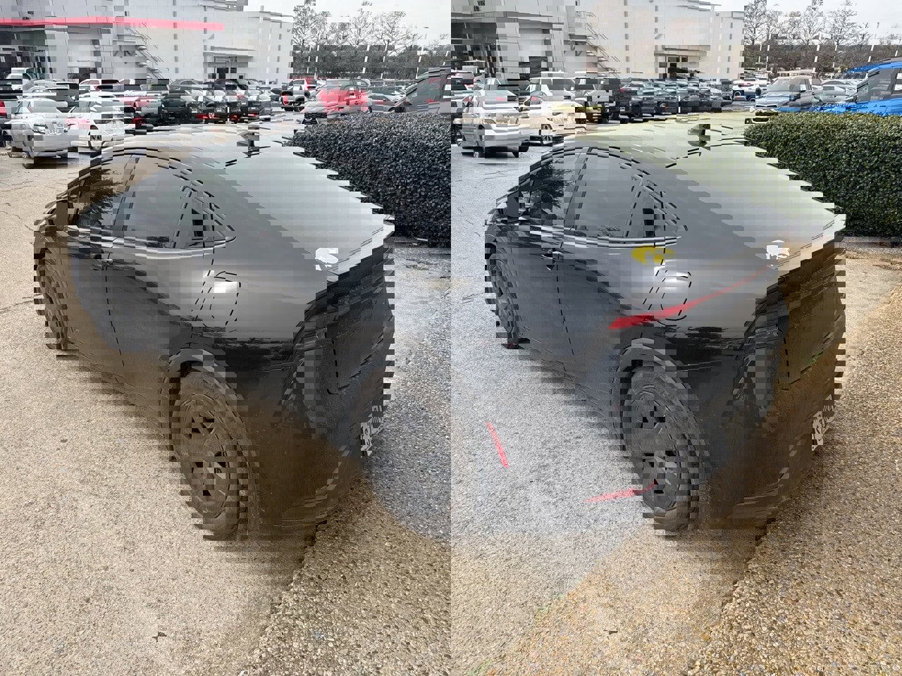 Used 2023 Toyota Prius LE image 4