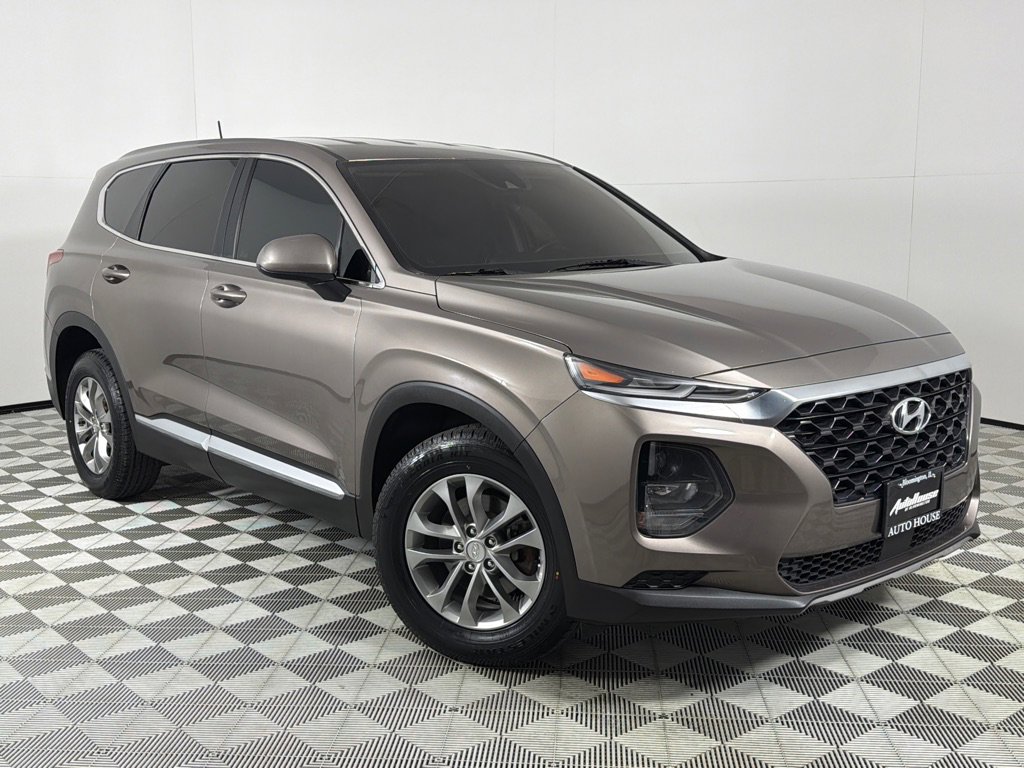 Used 2019 Hyundai Santa Fe SE AWD/4WD image 2