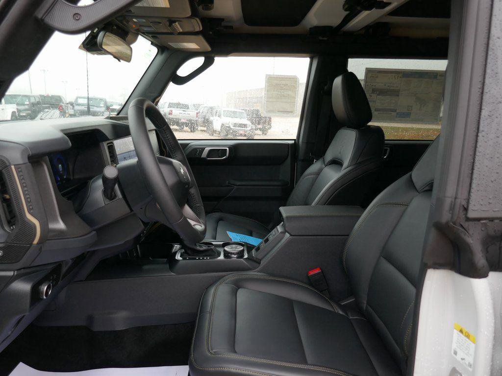New 2026 Ford Bronco Badlands image 13